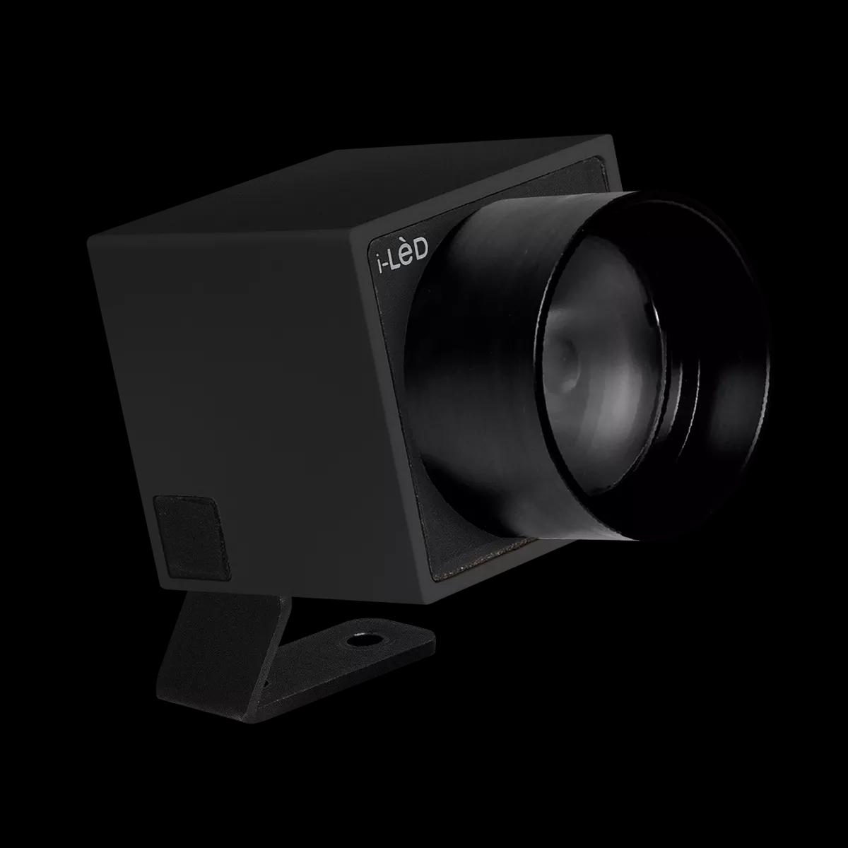 81789W08 | Periskop | 488 lm | Narrow Spot | Linea Light