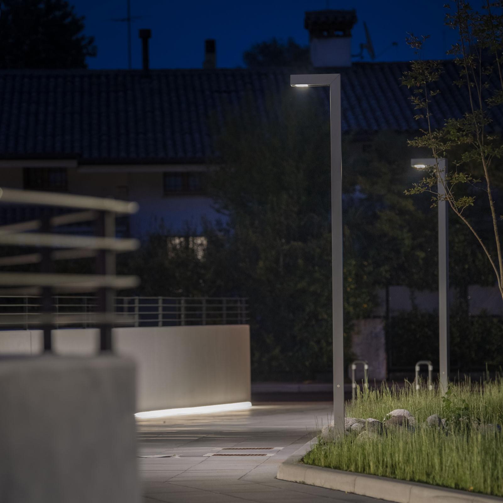 Gallery Peak Linealightgroup Bollards Light 1200X1200 2