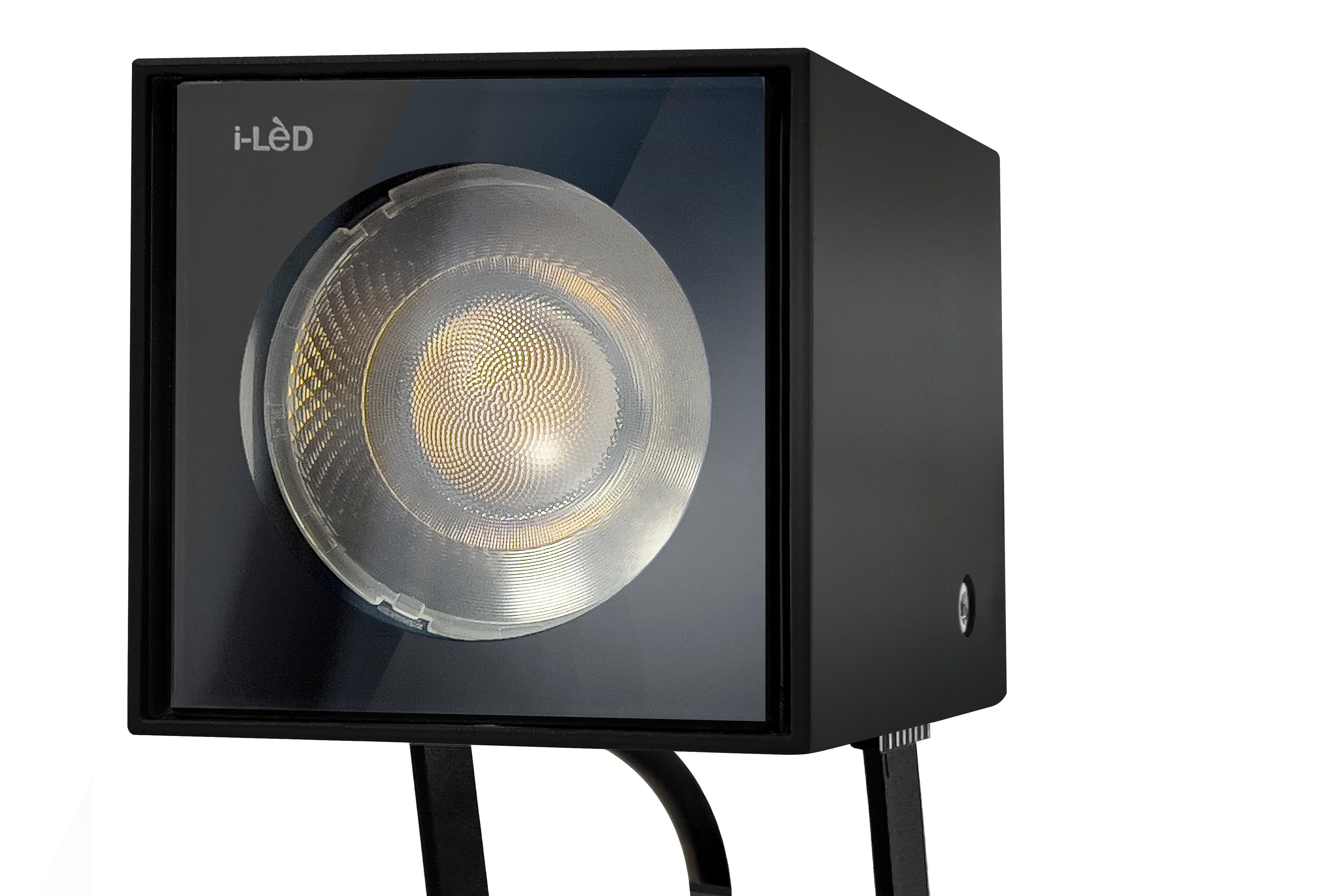 Gallery Product Periskop Projectors Outdoor Linealightgroup 1920X1280