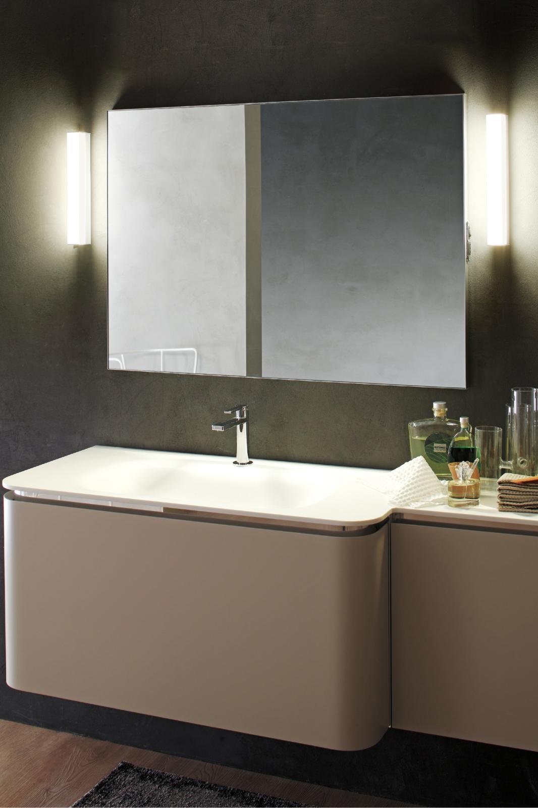 Gallery Product Kioo Wall Linealightgroup 1280X1920